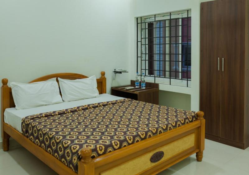 Hotel Aalayam Tiruvannāmalai Esterno foto