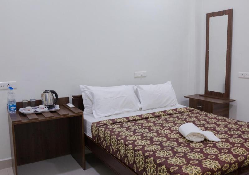 Hotel Aalayam Tiruvannāmalai Esterno foto