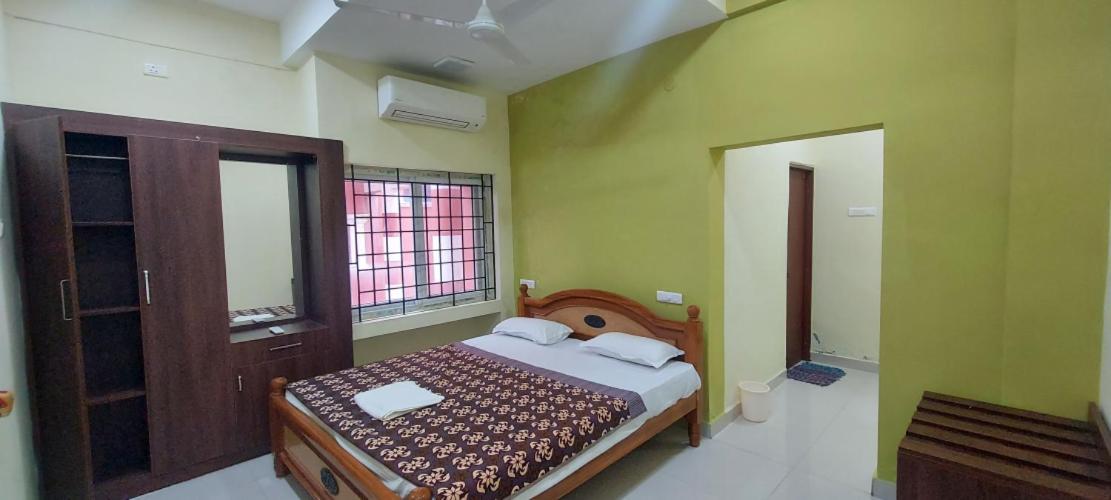 Hotel Aalayam Tiruvannāmalai Esterno foto