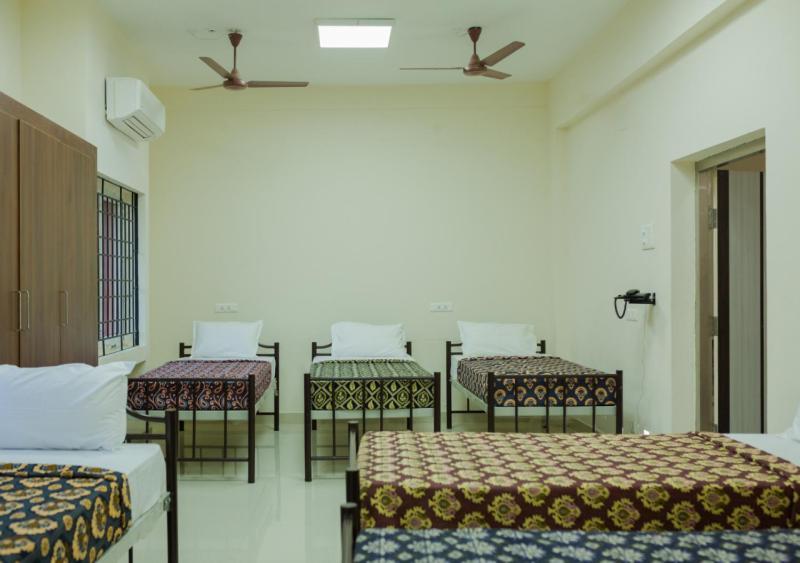 Hotel Aalayam Tiruvannāmalai Esterno foto