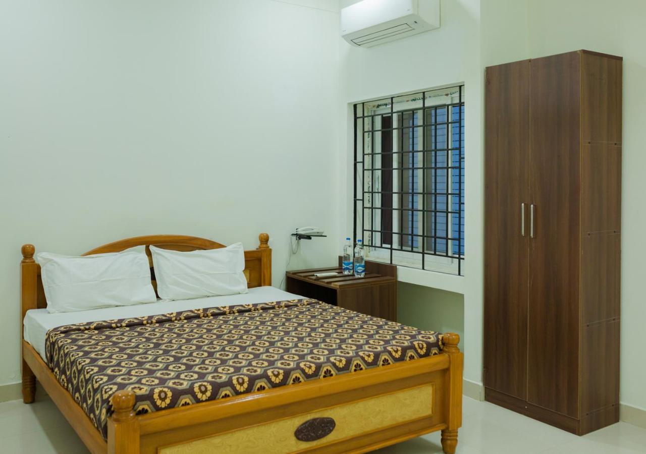 Hotel Aalayam Tiruvannāmalai Esterno foto