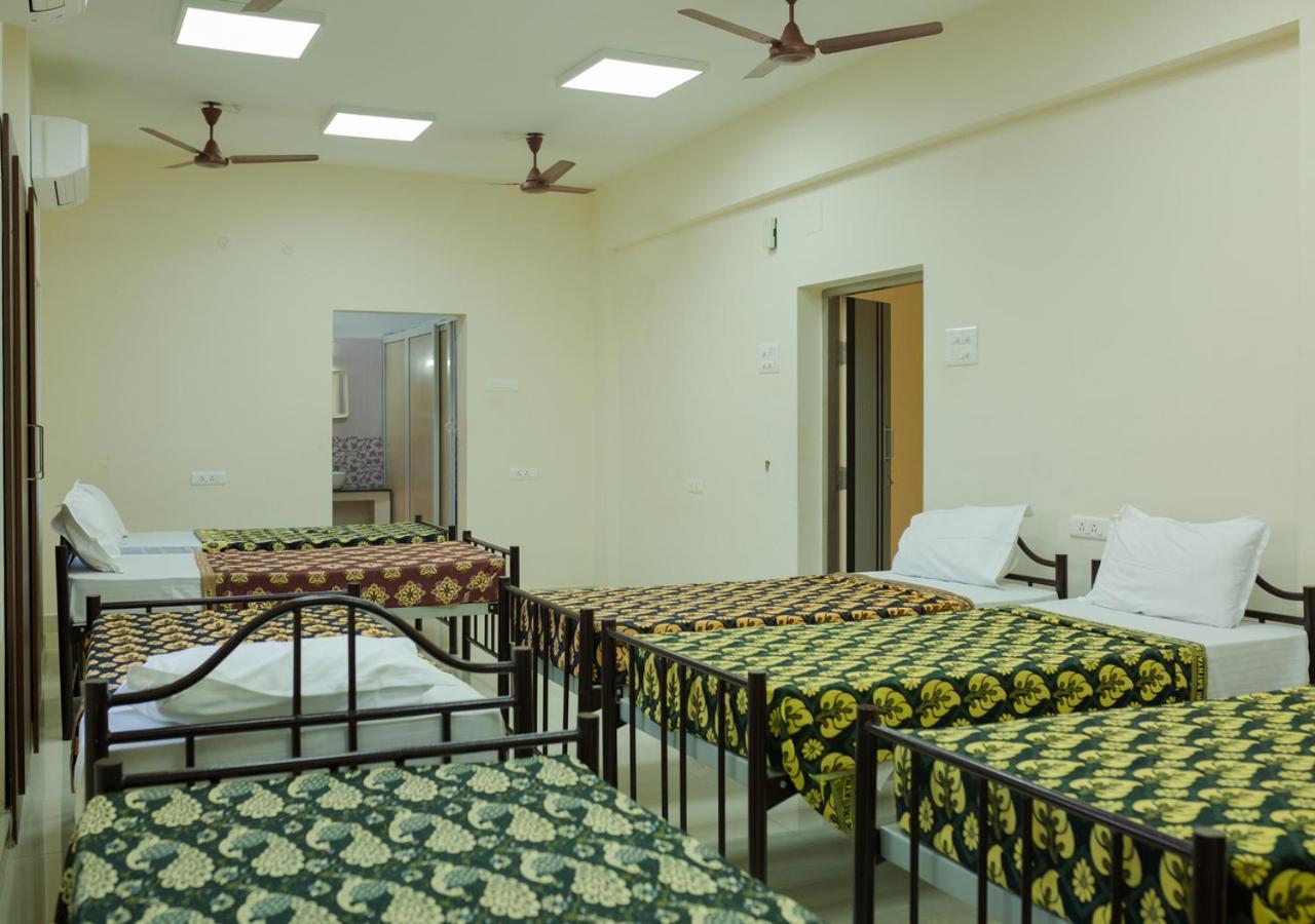 Hotel Aalayam Tiruvannāmalai Esterno foto